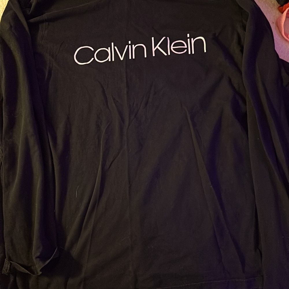 Never worn oversized Calvin Klein long sleeve tee shirt